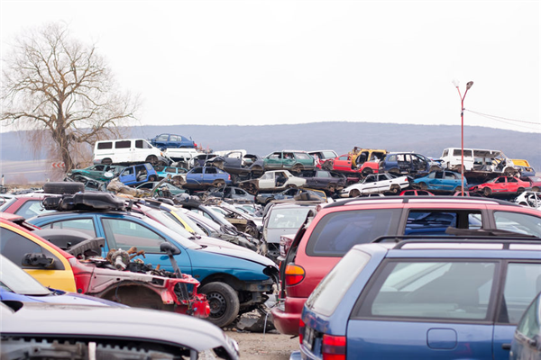 What Happens to Your Car at a Salvage Yard?