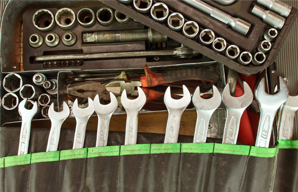 What Tools Do You Need to Bring to a Salvage Yard?